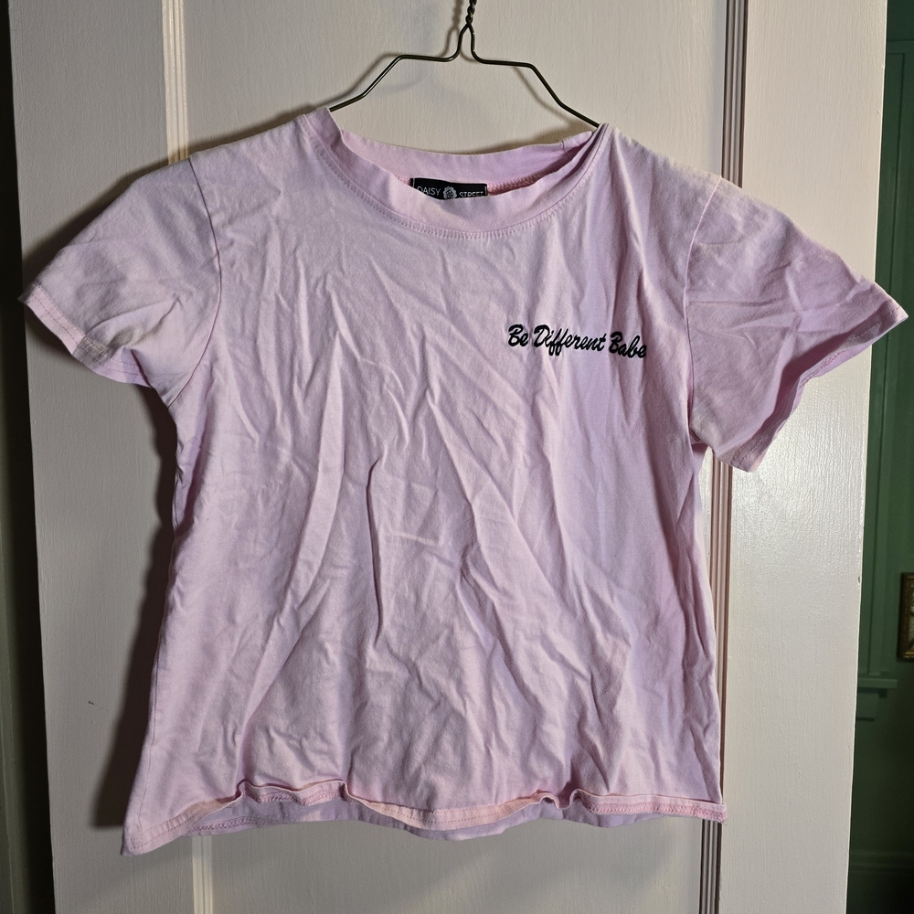 Daisy Street Pink Graphic Be Different Babe T-Shirt Size Small